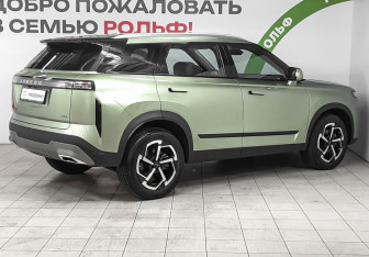 Подержанный автомобиль Jaecoo J7 2024 года (3 фото)