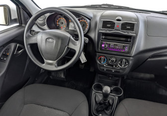 Подержанный автомобиль LADA (ВАЗ) Granta Sedan 2023 года (26 фото)