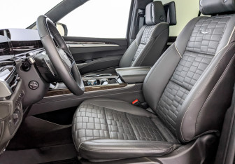 Подержанный автомобиль Cadillac Escalade Suv 2025 года (21 фото)