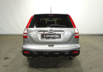 Подержанный автомобиль Honda CR-V 2008 года (5 фото)