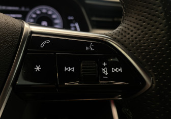 Подержанный автомобиль Audi A7 2021 года (28 фото)