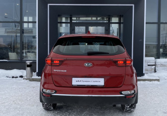 Подержанный автомобиль Kia Sportage 2020 года (7 фото)