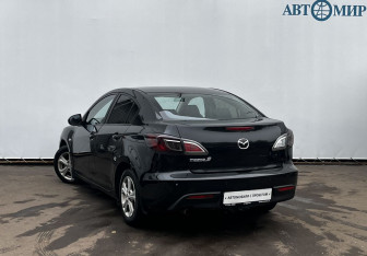 Подержанный автомобиль Mazda 3 Sedan 2011 года (7 фото)