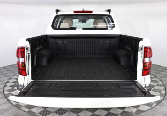 Подержанный автомобиль Changan Hunter Plus 2024 года (15 фото)