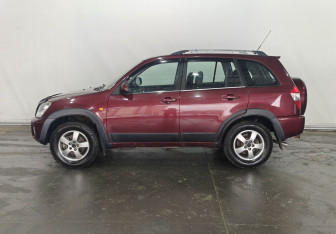 Подержанный автомобиль Vortex Tingo 2012 года (7 фото)