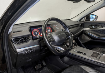 Подержанный автомобиль Exeed TXL 2022 года (16 фото)