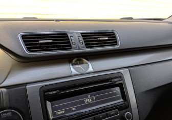 Подержанный автомобиль Volkswagen Passat Sedan 2012 года (25 фото)