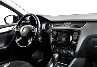 Подержанный автомобиль Skoda Octavia Liftback 2014 года (9 фото)