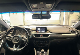 Подержанный автомобиль Mazda 6 Sedan 2018 года (12 фото)
