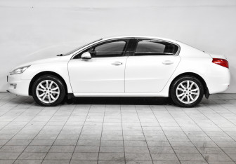 Подержанный автомобиль Peugeot 508 Sedan 2012 года (8 фото)