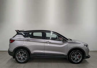 Подержанный автомобиль Geely Coolray 2023 года (4 фото)