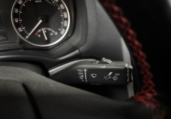 Подержанный автомобиль Skoda Octavia Liftback 2012 года (17 фото)