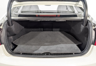 Подержанный автомобиль Volvo S60 Cross Country 2018 года (10 фото)