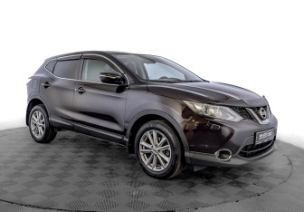 Подержанный автомобиль Nissan Qashqai 2014 года (3 фото)