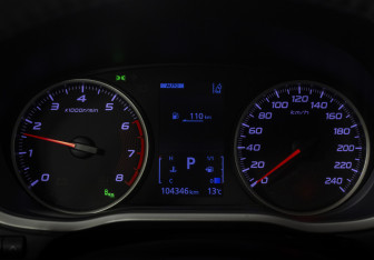 Подержанный автомобиль Mitsubishi Eclipse Cross 2018 года (12 фото)