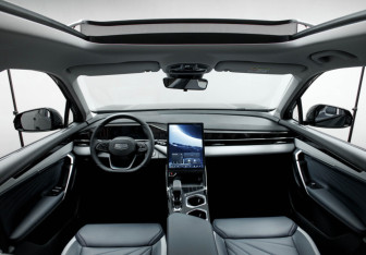 Новый Geely Atlas 2026 (13 фото)