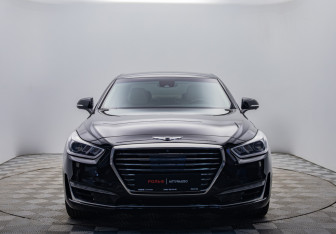 Подержанный автомобиль Genesis G90 2017 года (8 фото)