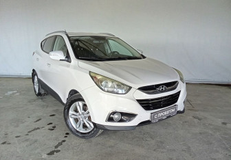 Подержанный автомобиль Hyundai ix35 2012 года (3 фото)