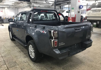 Новый Isuzu D-Max 2025 (4 фото)