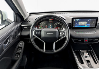 Подержанный автомобиль Haval Jolion 2023 года (21 фото)