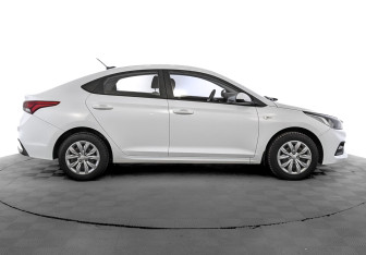 Подержанный автомобиль Hyundai Solaris Sedan 2020 года (4 фото)