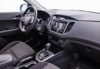 Подержанный автомобиль Hyundai Creta 2016 года (10 фото)