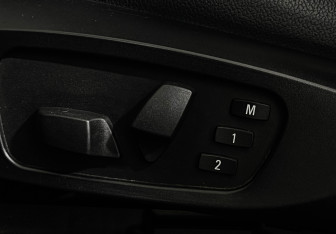 Подержанный автомобиль BMW X3 2014 года (16 фото)