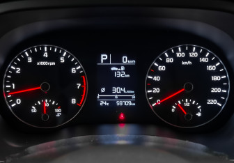 Подержанный автомобиль Kia Rio Sedan 2021 года (16 фото)