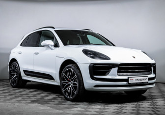 Подержанный автомобиль Porsche Macan 2022 года (3 фото)
