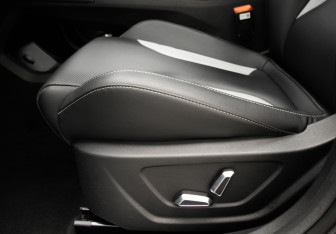 Подержанный автомобиль Geely Coolray 2023 года (27 фото)