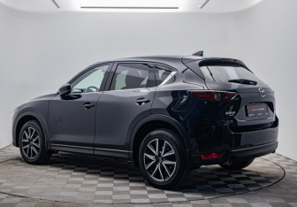 Подержанный автомобиль Mazda CX-5 2018 года (3 фото)