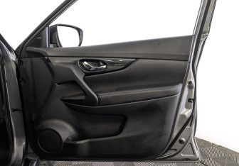 Подержанный автомобиль Nissan X-Trail 2019 года (25 фото)