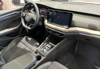 Новый Skoda Octavia Liftback 2025 (10 фото)