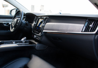 Подержанный автомобиль Volvo S90 2021 года (12 фото)