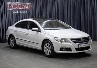 Подержанный автомобиль Volkswagen Passat CC 2011 года (3 фото)