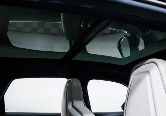 Подержанный автомобиль Porsche Cayenne 2019 года (16 фото)