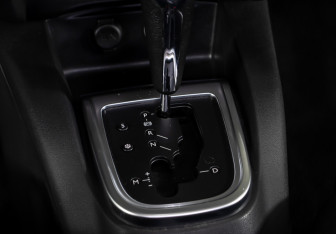 Подержанный автомобиль Citroen C4 Hatchback 2012 года (14 фото)