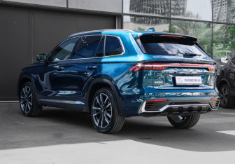 Подержанный автомобиль Geely Monjaro 2023 года (6 фото)