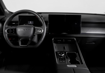 Подержанный автомобиль Chery Tiggo 9 2024 года (12 фото)