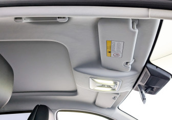 Подержанный автомобиль Changan UNI-K 2023 года (24 фото)