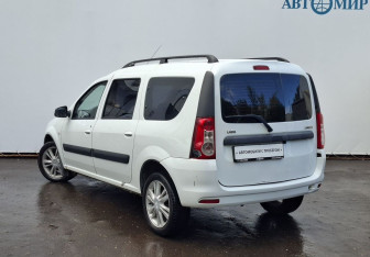 Подержанный автомобиль LADA (ВАЗ) Largus Wagon 2014 года (7 фото)