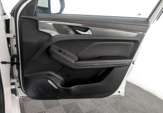 Подержанный автомобиль Haval Jolion 2023 года (24 фото)