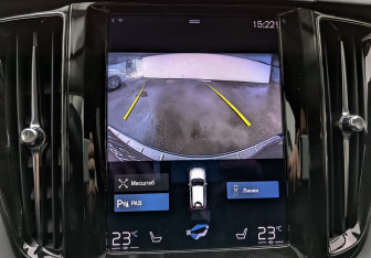 Подержанный автомобиль Volvo XC60 2021 года (29 фото)