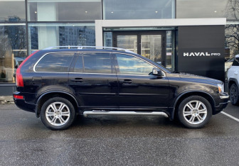 Подержанный автомобиль Volvo XC90 2014 года (4 фото)