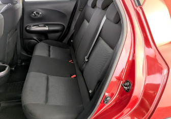 Подержанный автомобиль Nissan Juke 2013 года (12 фото)