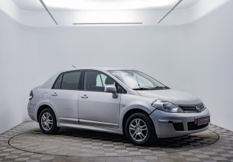 Подержанный автомобиль Nissan Tiida Sedan 2012 года (3 фото)