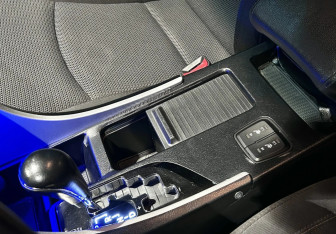 Подержанный автомобиль Hyundai Sonata 2012 года (14 фото)
