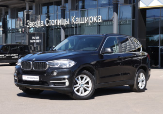 Подержанный автомобиль BMW X5 2017 года (22 фото)