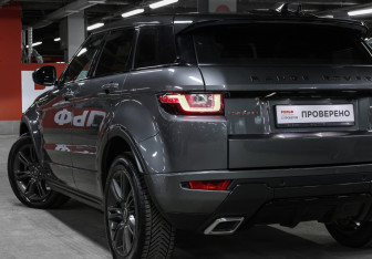 Подержанный автомобиль Land Rover Range Rover Evoque 2018 года (22 фото)