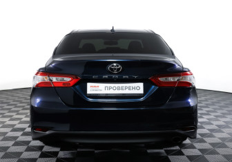 Подержанный автомобиль Toyota Camry Sedan 2020 года (6 фото)